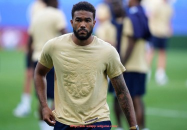 问鼎娱乐官网-英超新赛季各俱乐部主客场球衣全览与点评