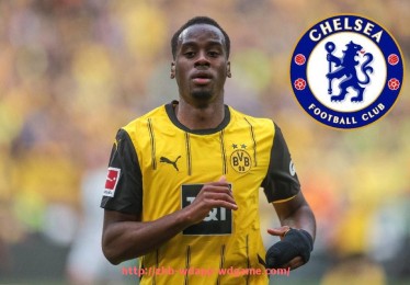 问鼎娱乐官网-利拉德加盟雄鹿后的战术适配与球队战绩提升对比分析